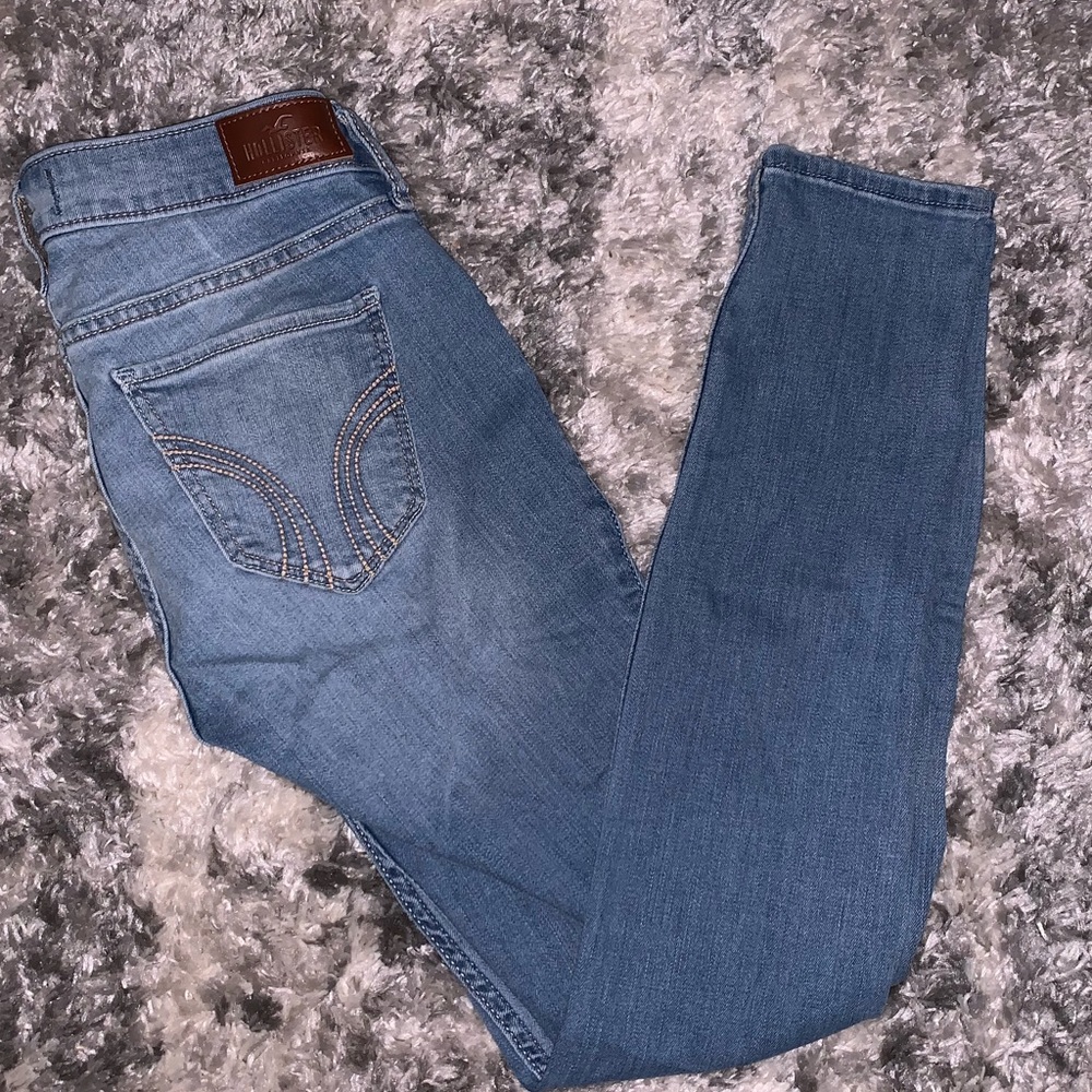 Hollister low rise super skinny jeans
